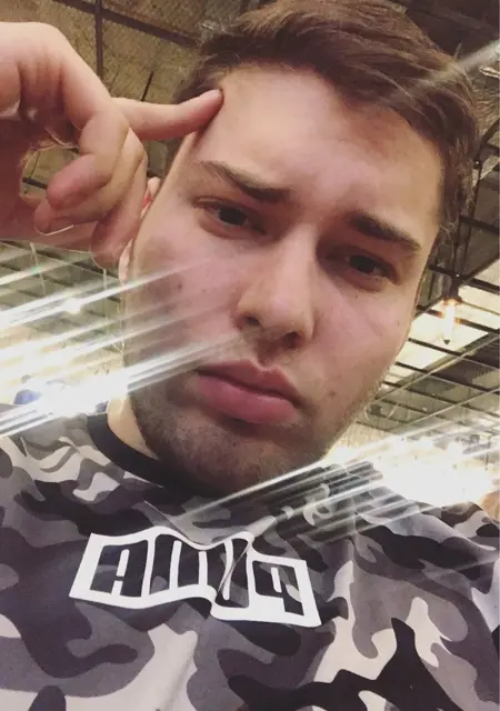 Артем из Иркутска, ищу на сайте приятное времяпровождение