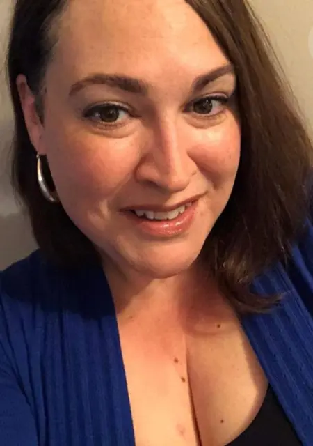 Я Ady, 45, знакомлюсь в Бухаресте