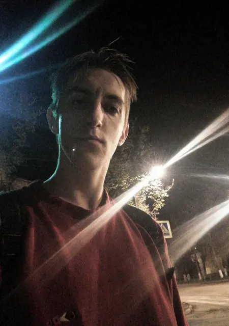 Я Денис, 28, из Великих Лук, ищу знакомства без обязательств