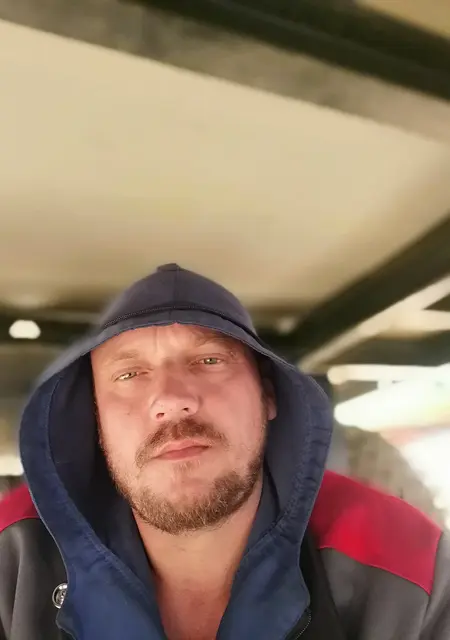 Я Дмитрий, 46, знакомлюсь на одну ночь в Волжском