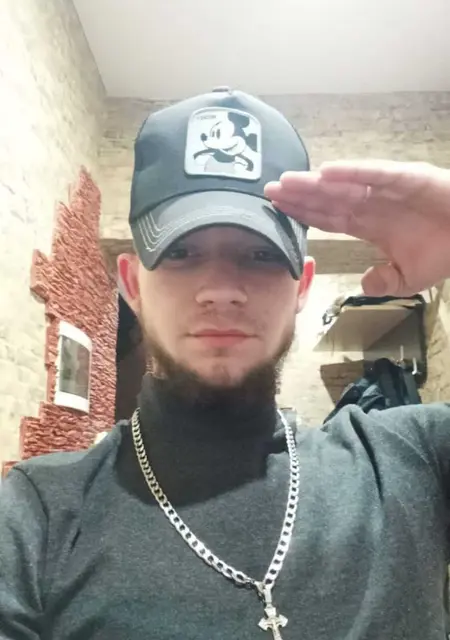 Роман из Электростали, мне 23, познакомлюсь на одну ночь