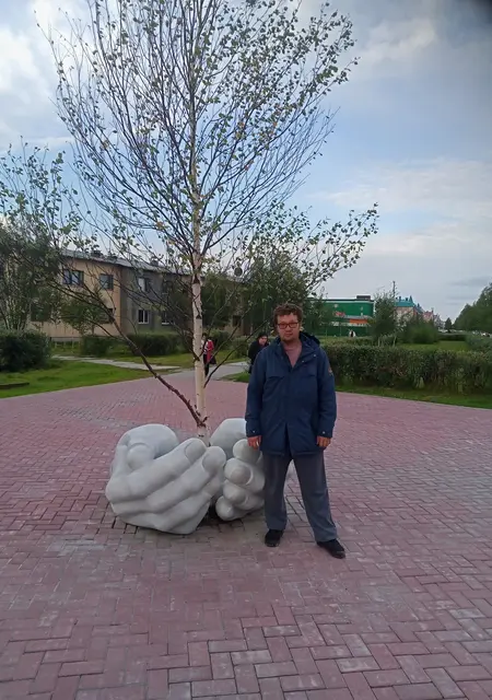 Роман из Екатеринбурга, ищу на сайте знакомства на одну ночь