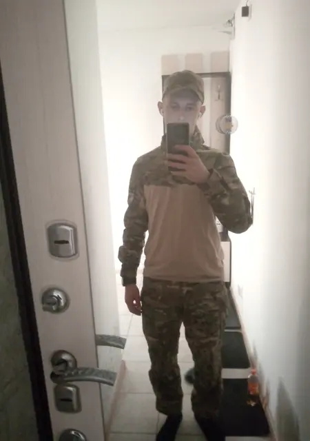 Артем из Пскова, ищу на сайте знакомства на одну ночь