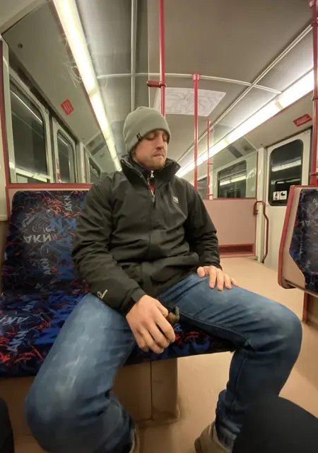 Viktor из Могилёва, мне 32, познакомлюсь на одну ночь