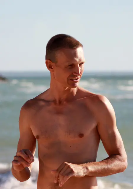 Я Вадим, 25, из Керчи, ищу знакомство для совместных путешествий