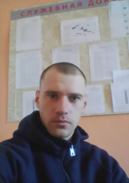 Я Влад, 31, знакомлюсь без обязательств в Корсакове