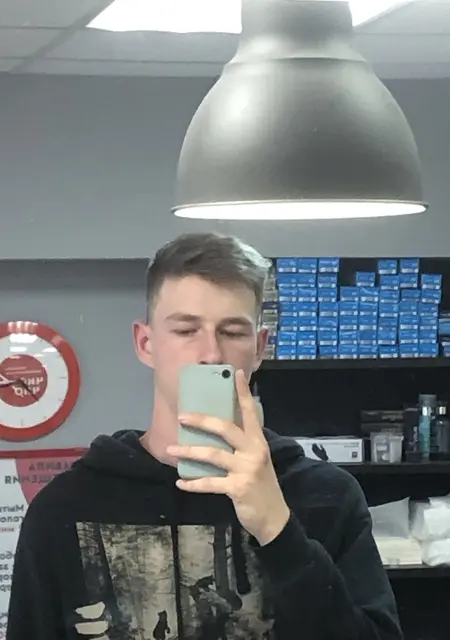 Kirill из Тобольска, ищу на сайте знакомства на одну ночь