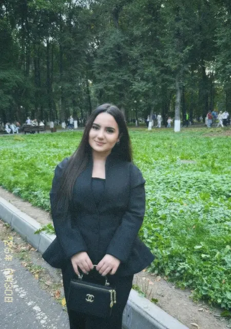 Я Ева, 18, из Владимира, ищу знакомство для совместных путешествий