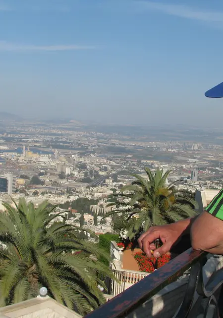 Я Юрий, 25, из Керчи, ищу знакомства без обязательств