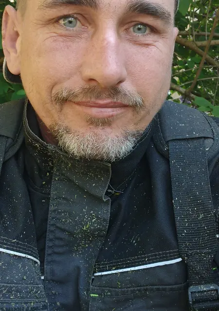 Максим из Калининграда, ищу на сайте общение