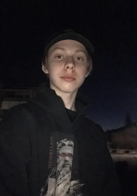 Teo из Стокгольма, ищу на сайте знакомства на одну ночь