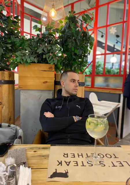 Артур из Белгорода, ищу на сайте общение