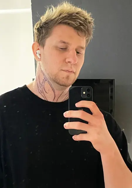 Я Ilya, 31, из Москвы, ищу знакомство для совместных путешествий