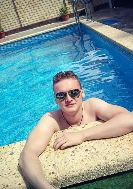 Антон из Ярославля, мне 30, познакомлюсь на одну ночь