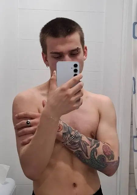 Дима из Челябинска, ищу на сайте знакомства на одну ночь