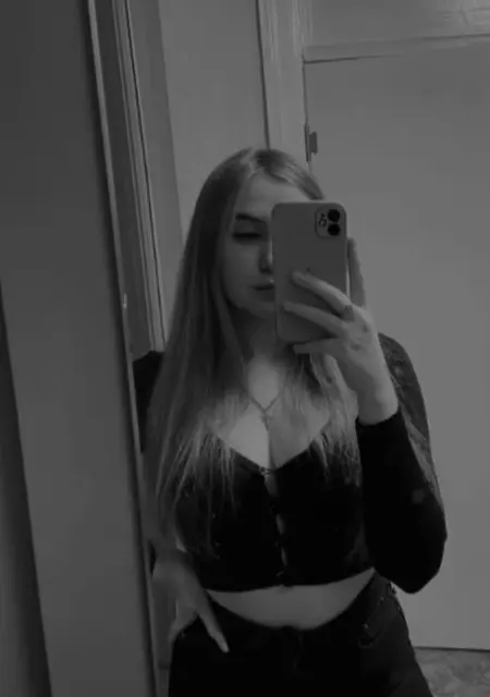 Я Марина, 26, знакомлюсь без обязательств в Кемерово