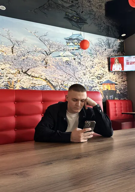 Я Артём, 21, знакомлюсь без обязательств в Владикавказе