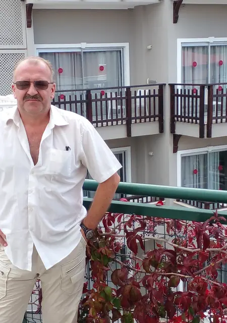 Дима из Санкт-Петербурга, ищу на сайте знакомства без обязательств