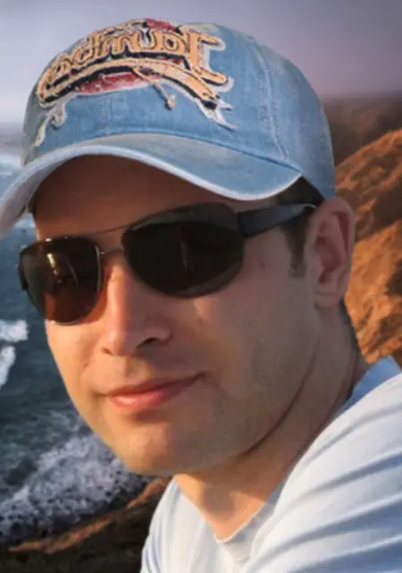 Я Alex, 41, из Иванова, ищу знакомство для приятного времяпровождения