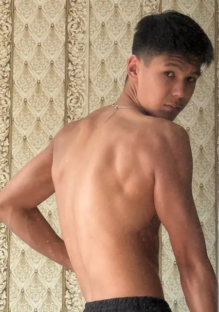 Я Данил, 18, знакомлюсь без обязательств в Хабаровске