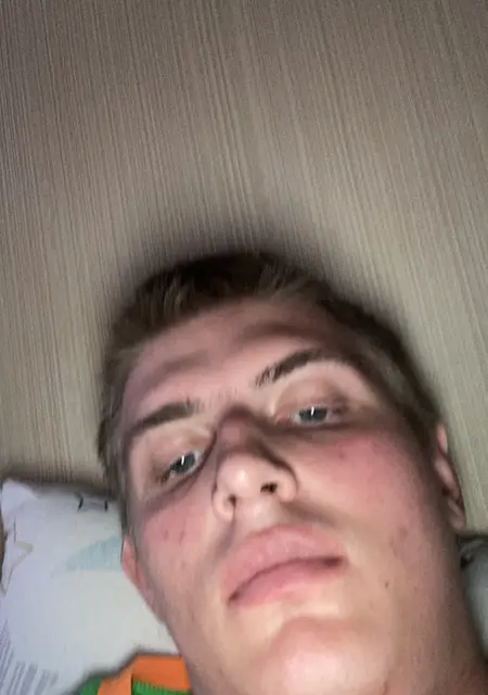 Константин из Липецка, мне 21, познакомлюсь без обязательств