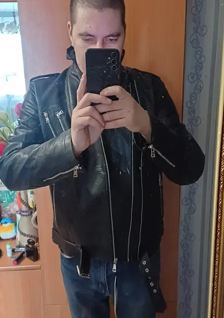 Иван из Кирова, ищу на сайте знакомства без обязательств