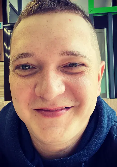 Я Эдвард, 33, из Ленинска-Кузнецкого, ищу знакомства на одну ночь