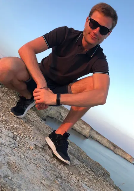 Даня из Брянска, ищу на сайте общение