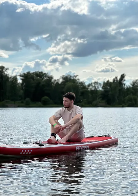 Федор из Абакана, мне 28, познакомлюсь для общения