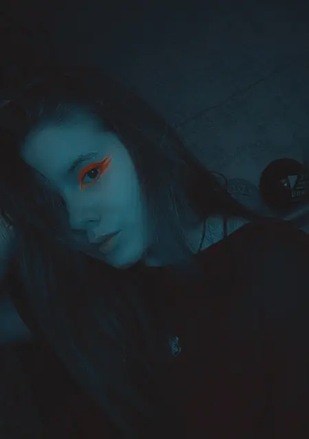 Я Виктория, 20, знакомлюсь для общения в Челябинске