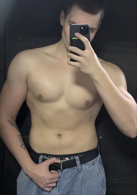 Никита из Сочи, ищу на сайте знакомства без обязательств