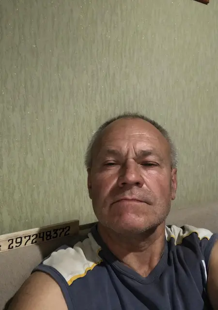 Я Игорь, 63, знакомлюсь для приятного времяпровождения в Барановичах