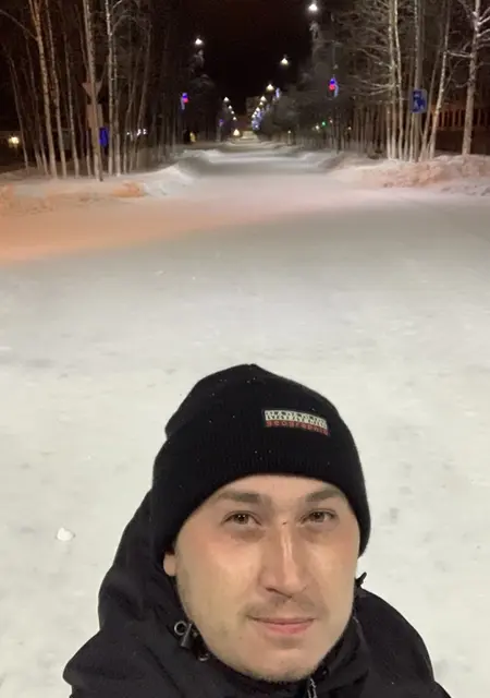 Я Владимир, 32, знакомлюсь для постоянных отношений в Инте