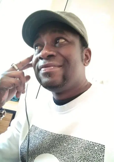 Я Babito, 39, знакомлюсь в Париже