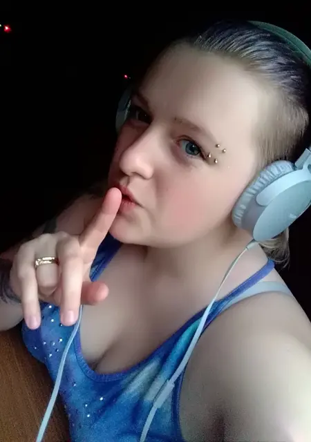 Я Лиза, 26, из Гродно, ищу знакомство для приятного времяпровождения