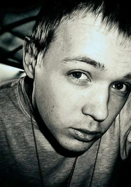 Я Сергей, 35, из Курска, ищу знакомства на одну ночь