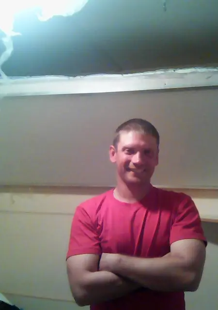 Александр из Свободного, ищу на сайте знакомства на одну ночь