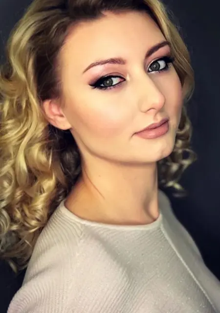 Ирина из Саратова, ищу на сайте знакомства на одну ночь