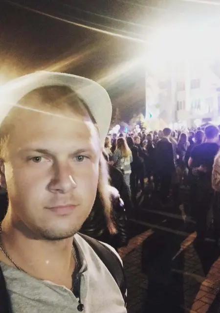 Антон из Тулы, ищу на сайте знакомства на одну ночь