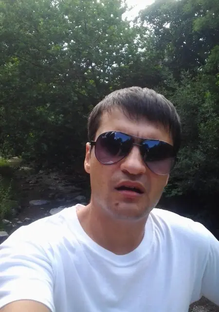 Я Valdemar, 36, из Ялты, ищу знакомства без обязательств