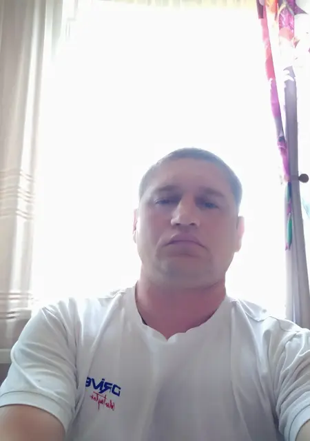 Виталий из Бугуруслана, ищу на сайте знакомства на одну ночь