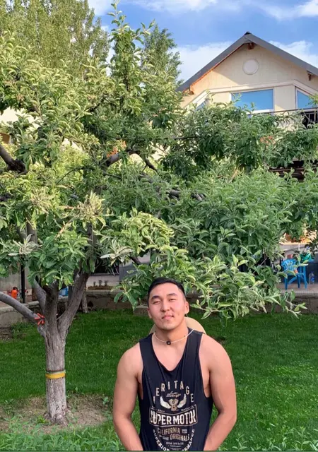 Erlan из Абакана, ищу на сайте знакомства на одну ночь