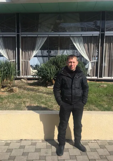 Антон из Липецка, мне 47, познакомлюсь на одну ночь