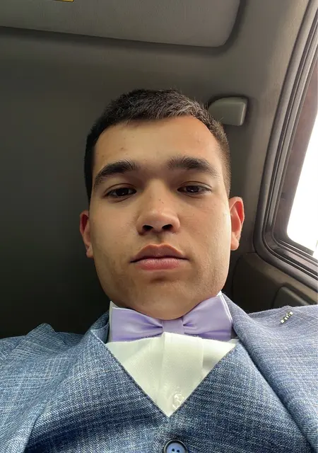 Я Alex, 26, из Петропавловска-Камчатского, ищу знакомства без обязательств