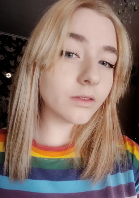 Я Ксюша, 25, из Южно-Сахалинска, ищу знакомство для постоянных отношений