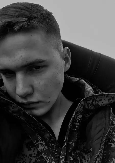 Я Никита, 25, из Челябинска, ищу знакомства на одну ночь