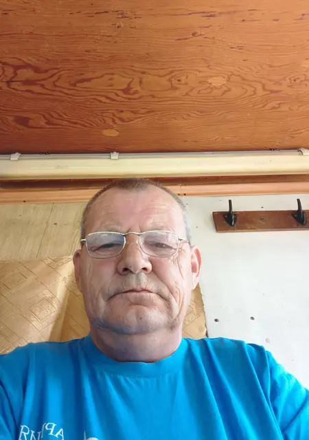 Василий из Абакана, ищу на сайте знакомства без обязательств