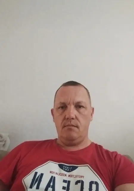 Я Алекс, 44, из Хабаровска, ищу знакомства на одну ночь