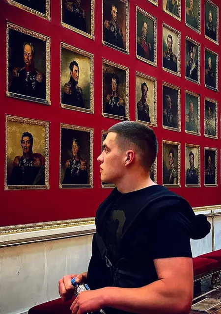 Александр из Серпухова, мне 24, познакомлюсь на одну ночь