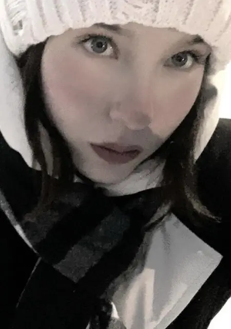 Катерина из Санкт-Петербурга, ищу на сайте общение